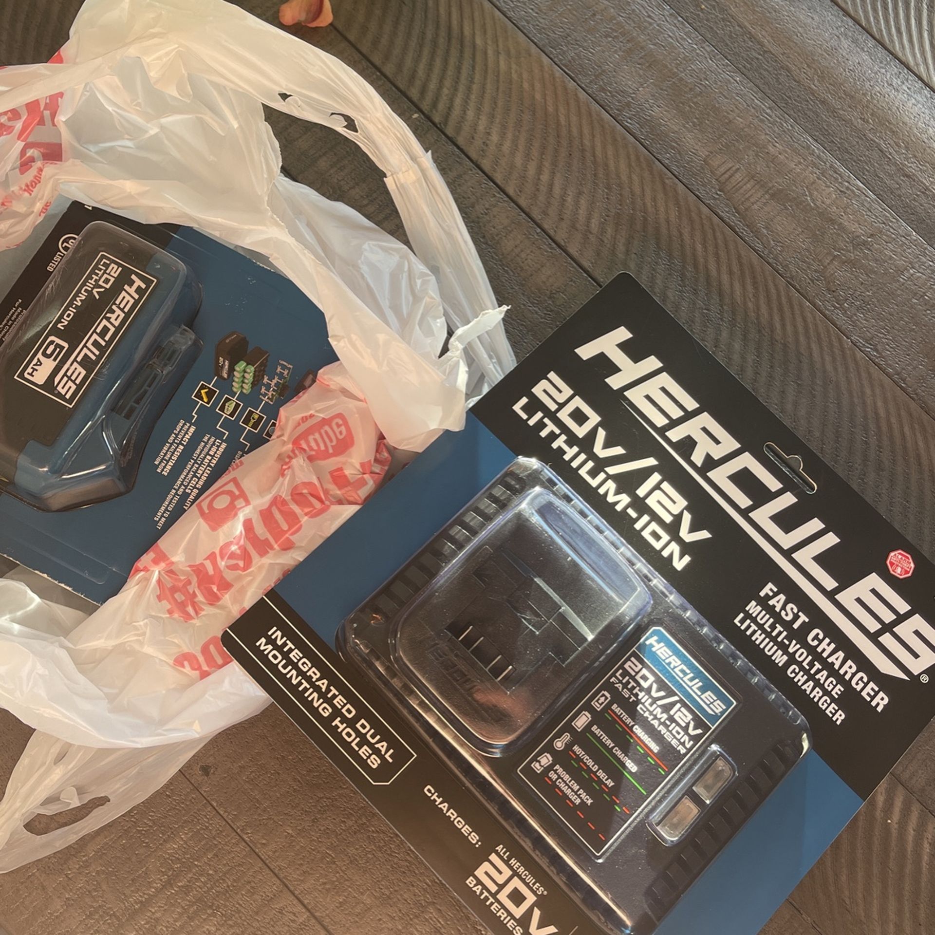 Hercules Charger Dual 20v / 12v for Sale in Burbank, CA OfferUp