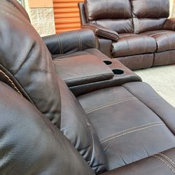 🔥👀 (2) Brown Leather Recliners 🔥