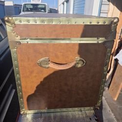 Chest 18×30×24 Deep 