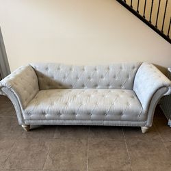 Beautiful Couch Sofa Loveseat  *EXCELLENT CONDITION*