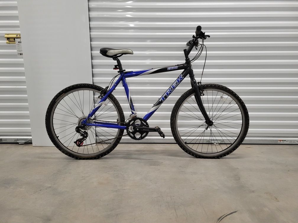 Trek 800 Mountain Bike