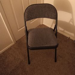  Foldable Chair With Seat Cushions. 