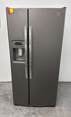 GE Side‑by‑Side Fridge – Slate, Ice & Water Dispenser