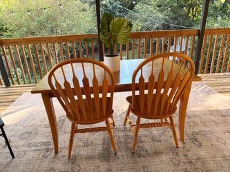 Table + 2 Chairs
