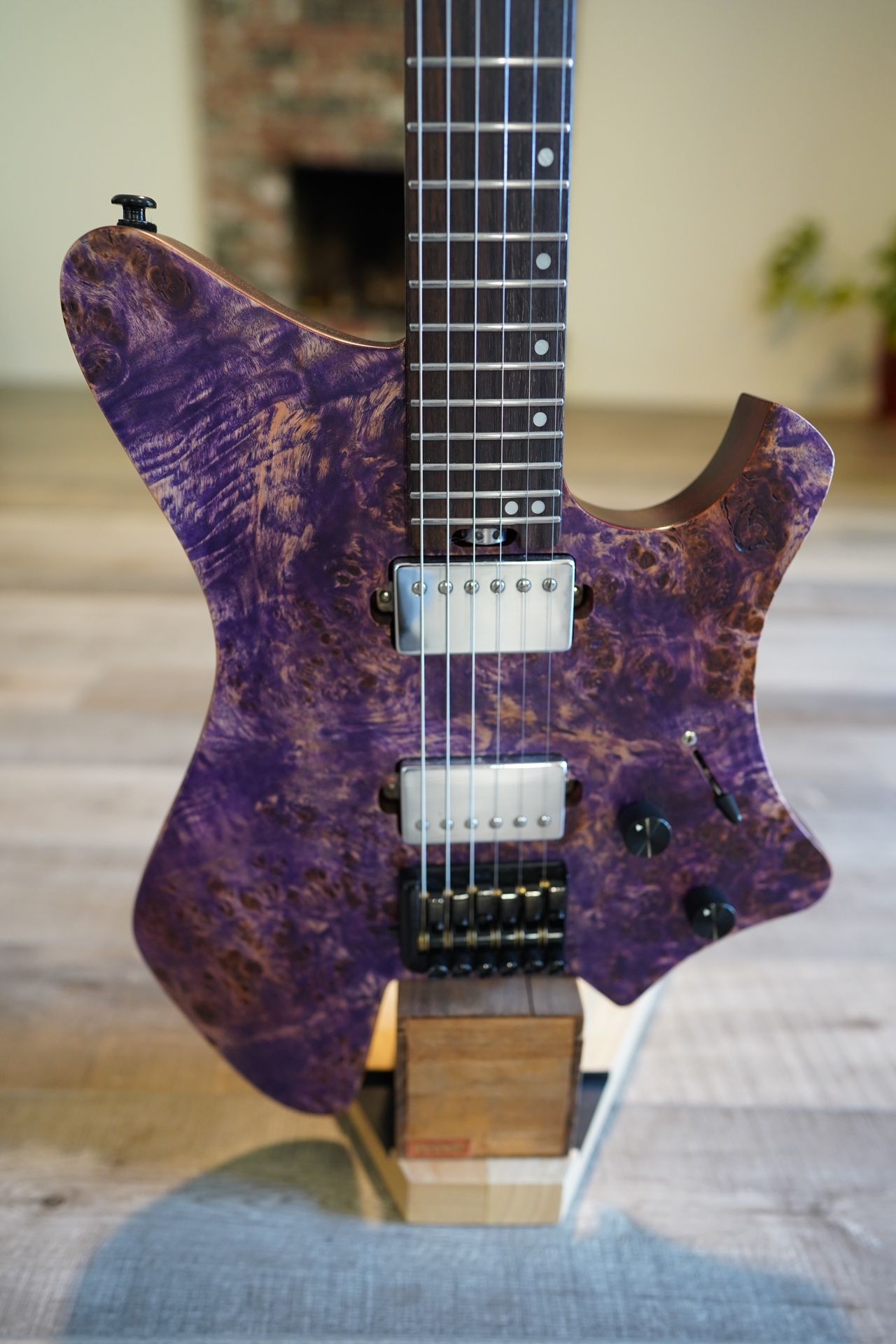 Eart Guitars GW2 Purple Satin Finish Headless Guitar