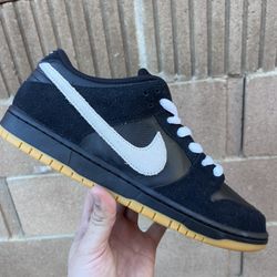 Nike SB Dunk Low Black/white/gum
