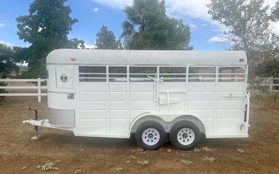 Horse Trailer 
