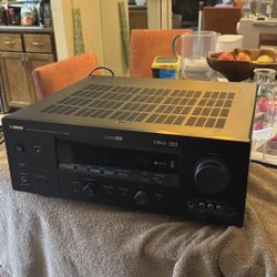 YAMAHA SOUND RECEIVER