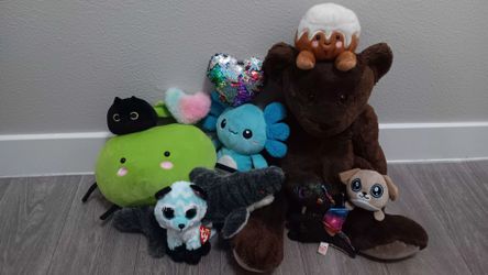 Multiple Plush Toys
