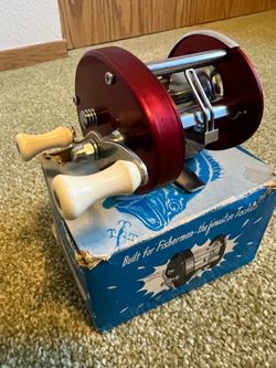 Vintage  Nesco Product S-86 Baitcast reel with Levelwind