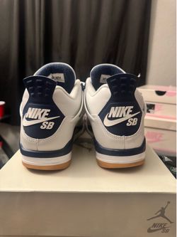 Jordan 4 SB Navy