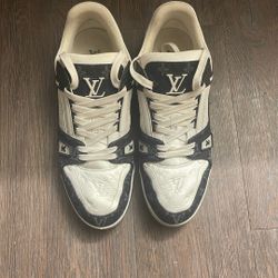 Louis Vuitton  Trainer Sneaker
