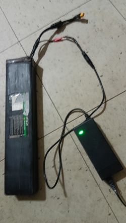36V E-Bike/E-Scooter Lithium battery Used but in Great Working Condition Will Test Upon Purchase fully Charged Comes with Original Charger Asking $70