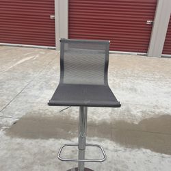 New Bar Stools Set of 8 Complete $50 Ea Or $350 For Set