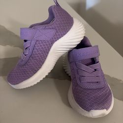 Size 7 toddler sketchers