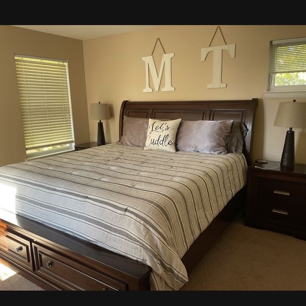 Ashley Furniture King Size Bed for Sale in Audubon, NJ - OfferUp