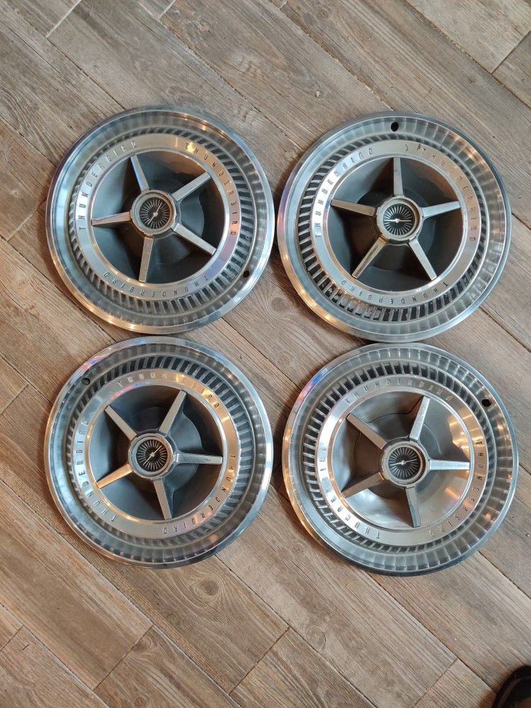 1966 Ford Thunderbird Hubcaps