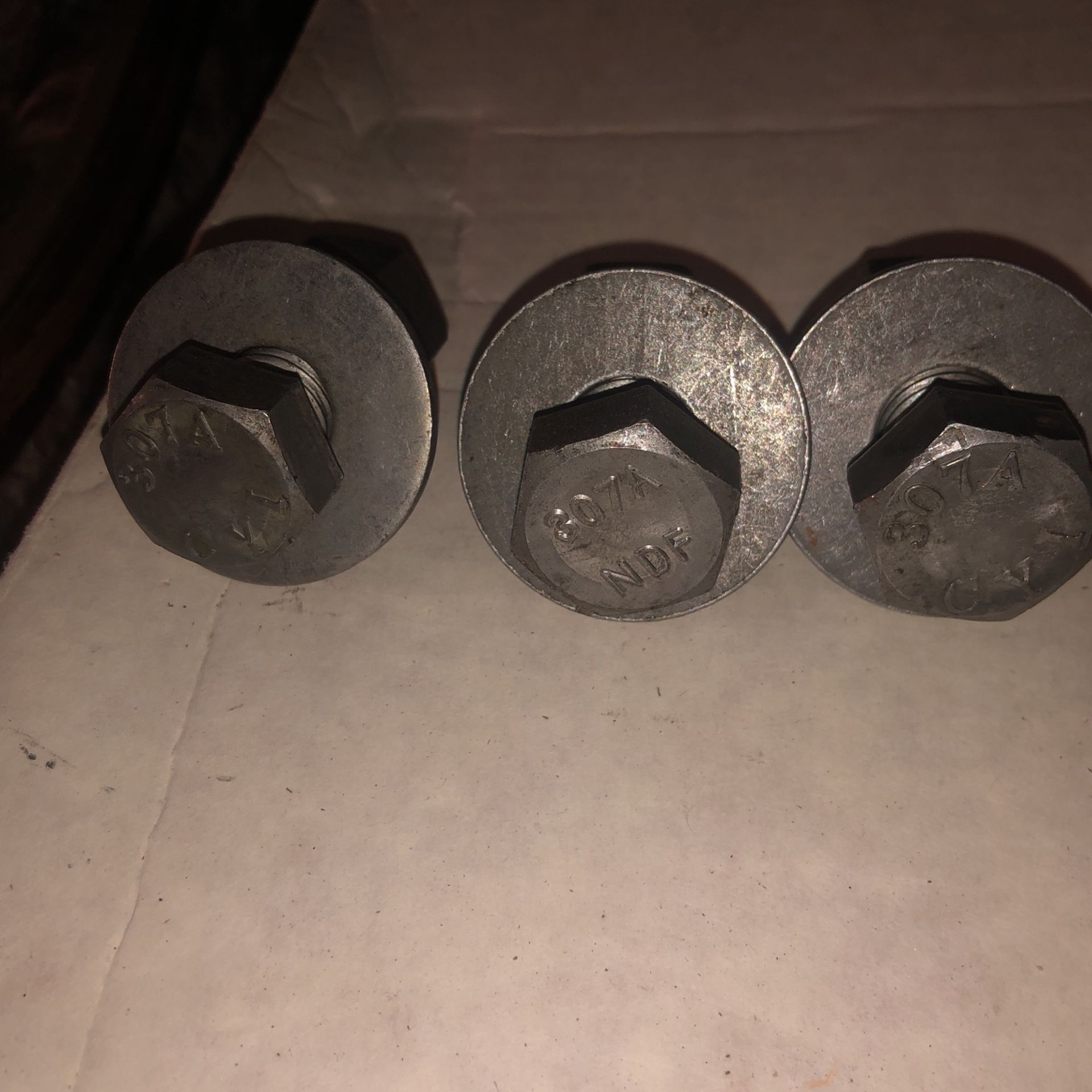 Big Bolts With Washers And Nuts (307A NDF) (307A CYI