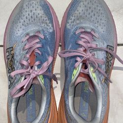 Hoka Shoes  Size 8