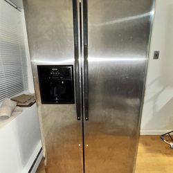 FREE FRIDGE!!