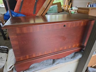 Beautiful Lane Cesar chest 2006
