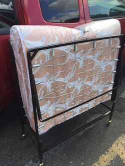 New foldable bed twin size