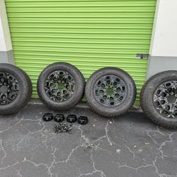 Chevy/GMC 8 lug OEM factory rare 20” diesel 2500 and 3500 GM