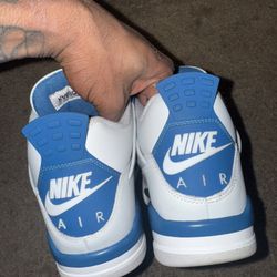 Jordan 4 Military Blue Size 9
