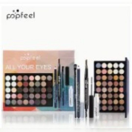 New & Packaged 😍 40 colors All-In-One Eyeshadow Palette Set with Mascara, Brush, Eyeliner, and Eyebrow Pen.
Nuevos y Empaquetados Sombras de ojos de