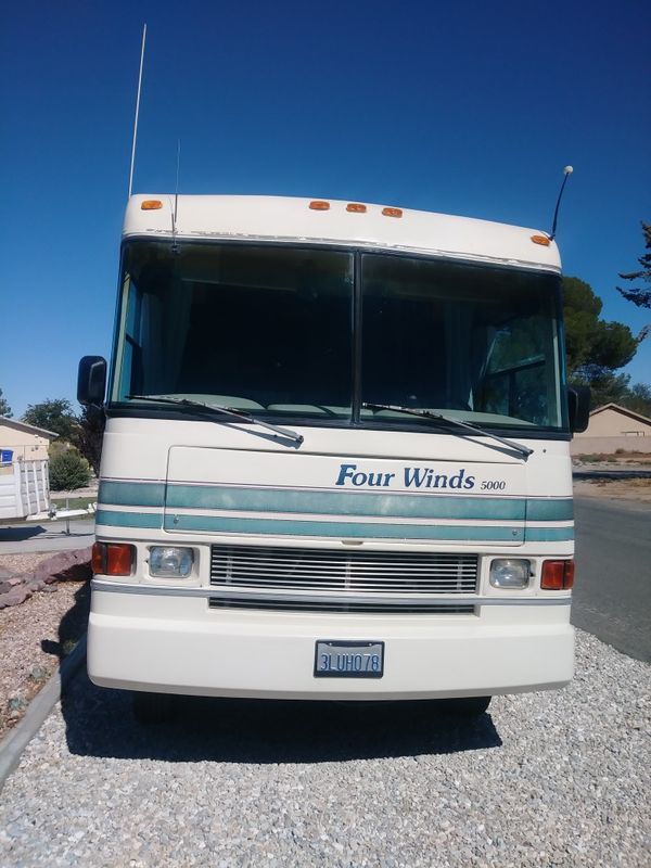 1995 Ford 5000 four winds motorhome for Sale in Apple Valley, CA - OfferUp
