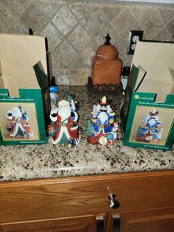Porcelain gift boxes