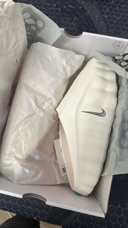 Nike Mind 001