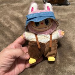 Gas Station Labubu Lafufu 