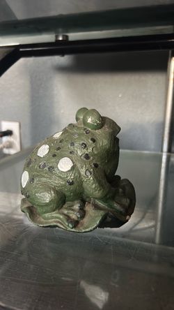 Green Frog Garden Figurine