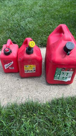 1g .2g.5.  Gas Can in Good Condition $40 for all Three