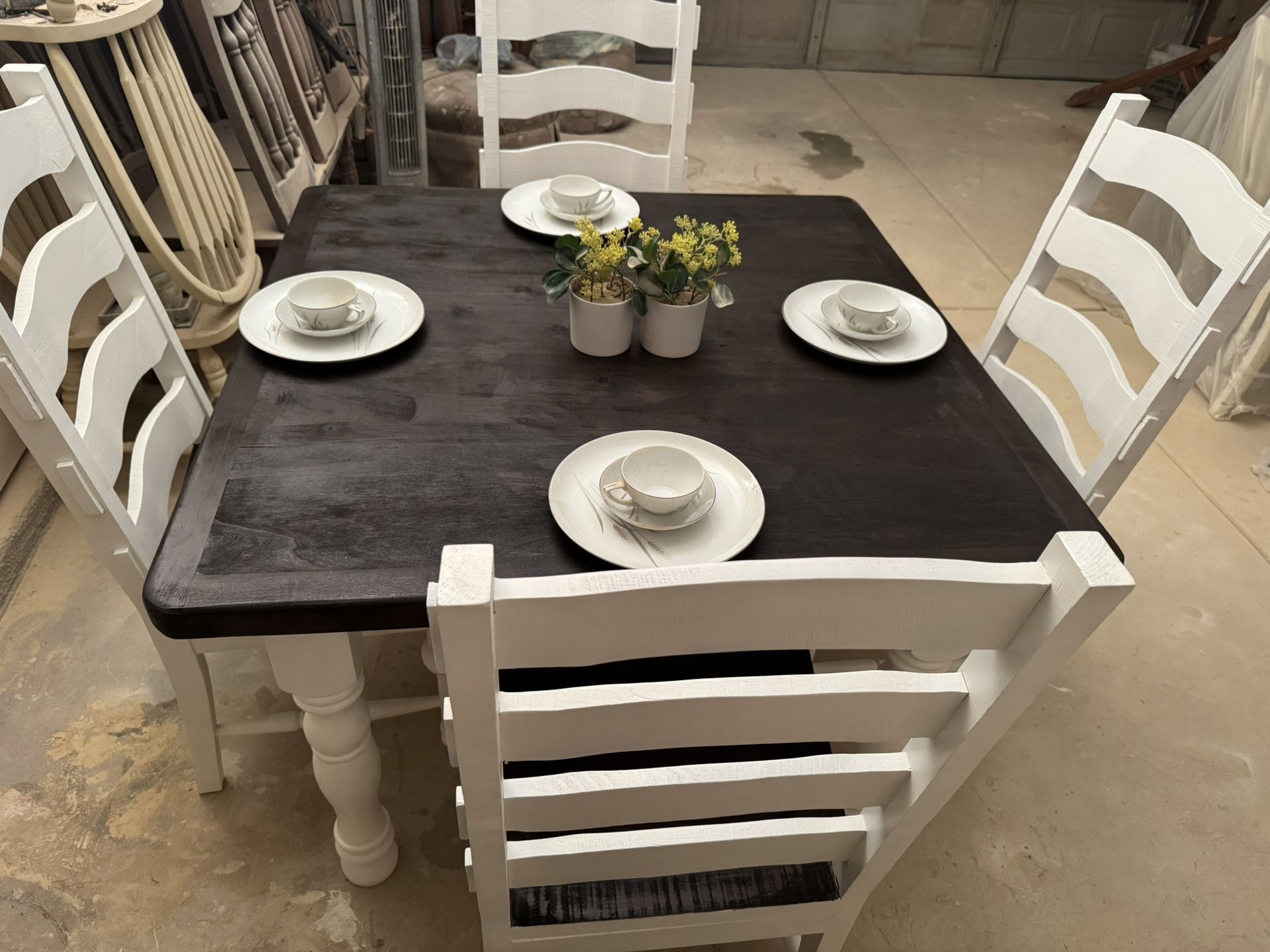 Beautiful Rustic Farmhouse Dining Set W/4 Large Rustic Chairs