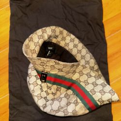 GUCCI BUCKET 