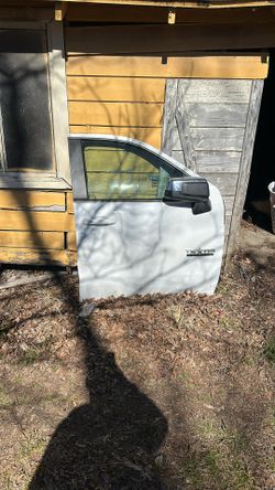 2019-25 Chevy Silverado 1500 Complete Front Right Door