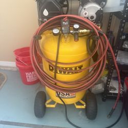 Dewalt Air Compressor 30 Gal 