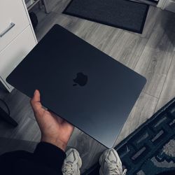 14” MACBOOK PRO M3 18GB RAM 512GB SSD 