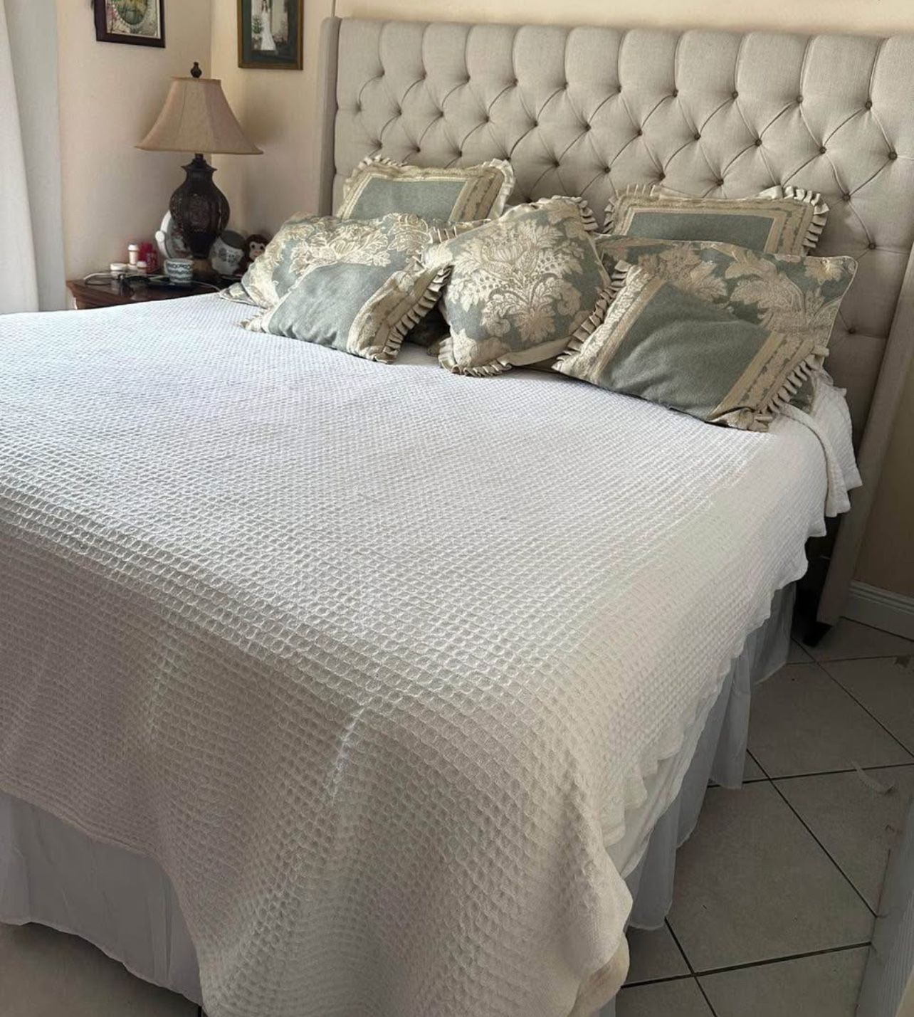 Cama King Size Con Colchón  $400