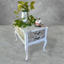 End table/ Side table/ Plant stand/ Night stand