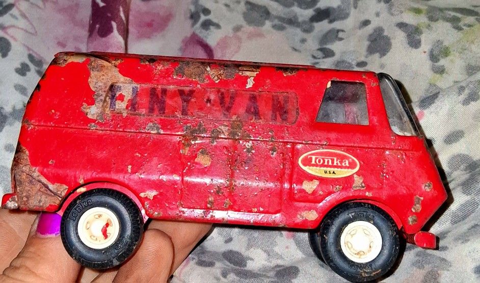 Tonka Vintage Van