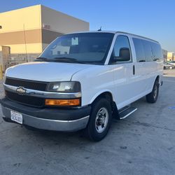 2014 Chevrolet Express 3500 LT $12000