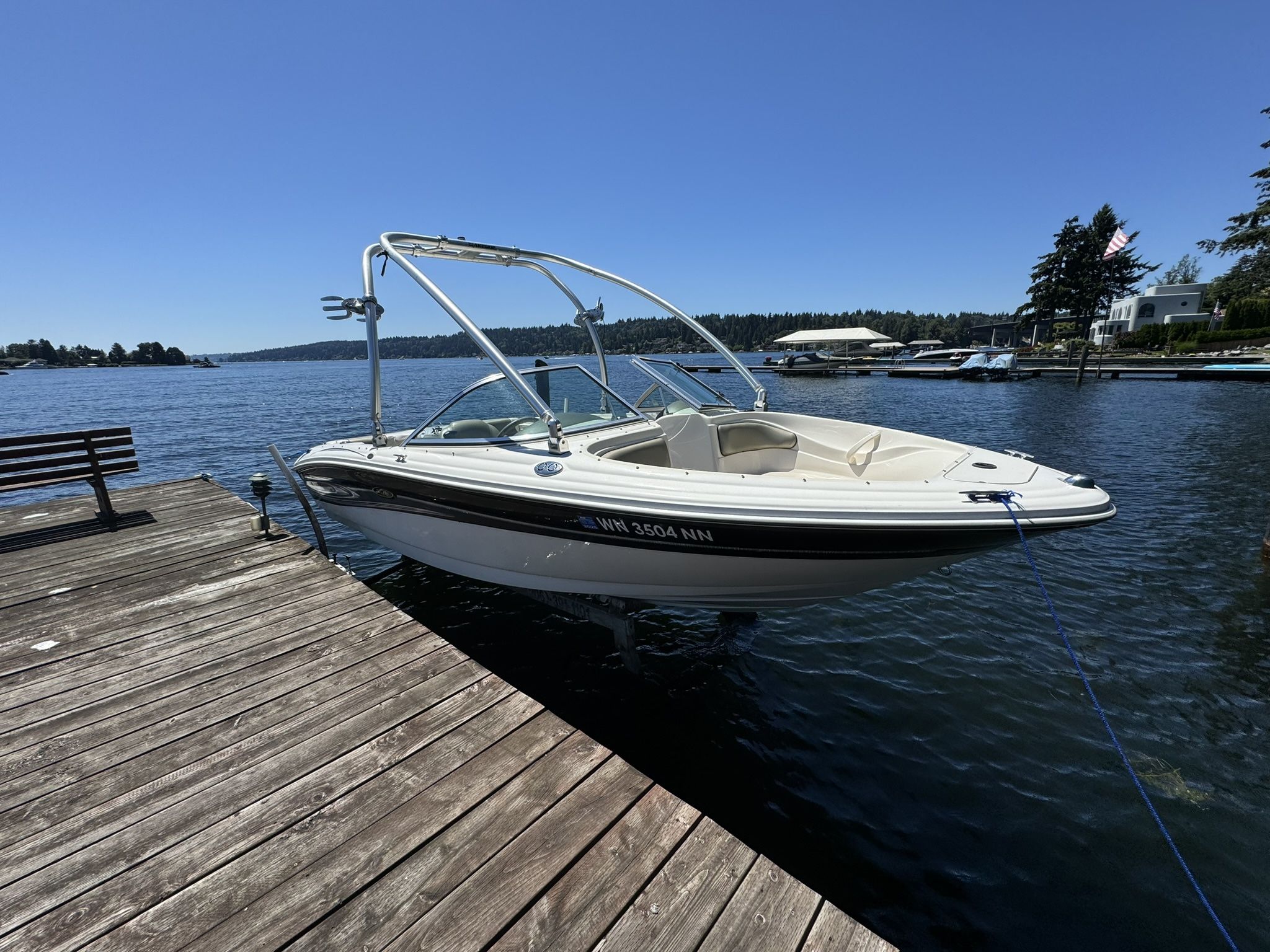 2004 Boat SEARAY 185 Sport with Trailer