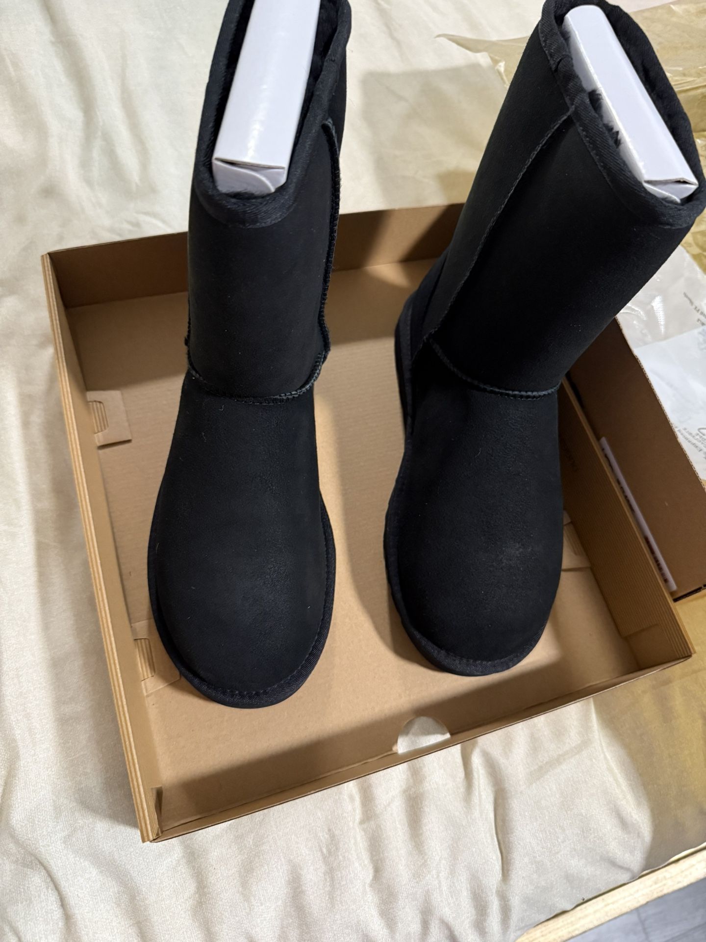 Ugg Classic Short Boots - Brand New (Size 8)