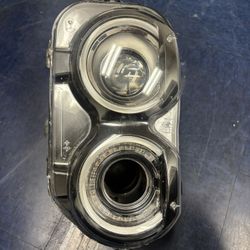 2018 2019 2020 2021 2022 2023 Challenger Headlight 