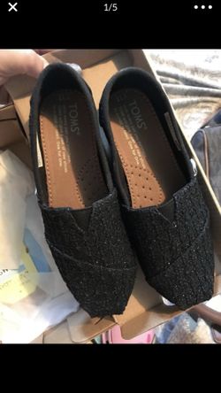 Toms for girls size 13 brand new