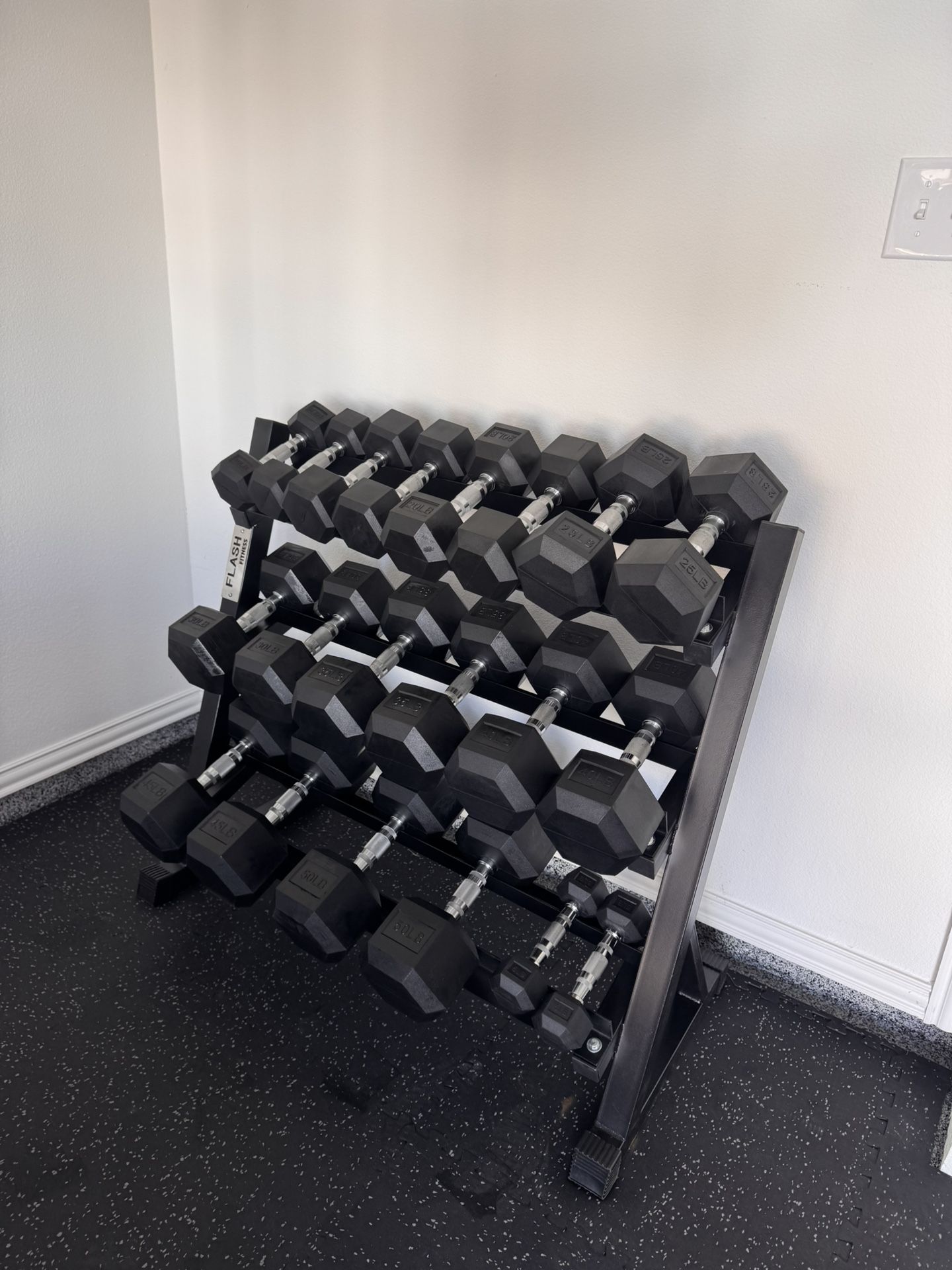 Dumbbell Set Brand New In The Box ✅📦