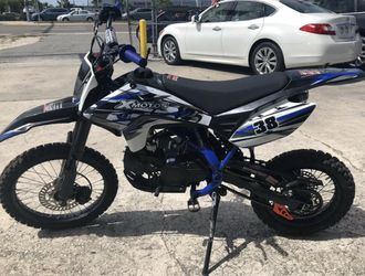 125 cc BMS Racing Dirtbike 17” Brand new . Multiple Colors